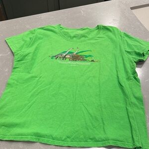 Green Dinosaur Graphic Women's Tee Smithsonian
